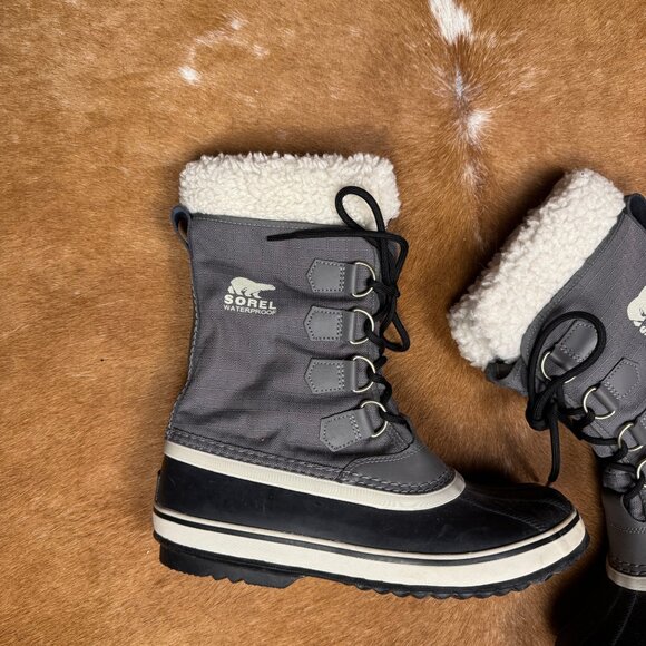 Sorel Waterproof Winter Snow Boots Women’s Size 9 Faux Fur Lined (Like New) - Picture 2 of 9